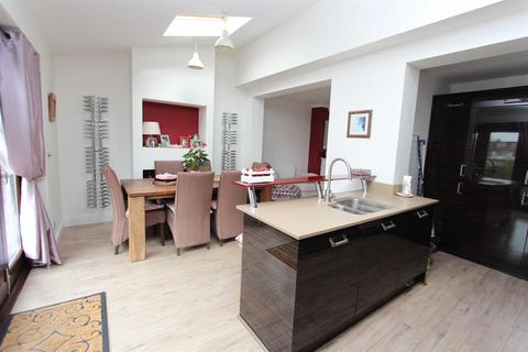 7 Maida Way, London, E4 7JL