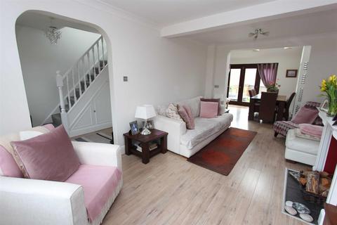 7 Maida Way, London, E4 7JL