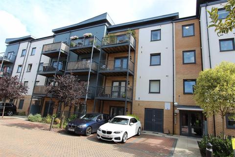 2 Shingly Place, London, E4 6AE