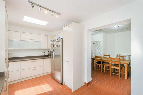 51 Waverley Road, London, E18 1HU