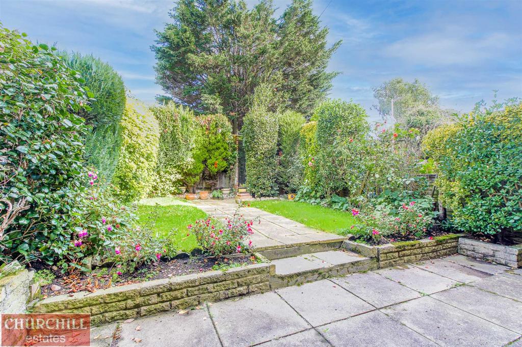 Violet Road, South Woodford 3 bed terraced house £525,000