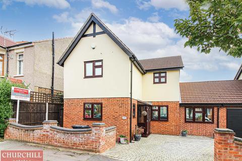 3 bedroom semi-detached house for sale - Alexandra Road, South Woodford