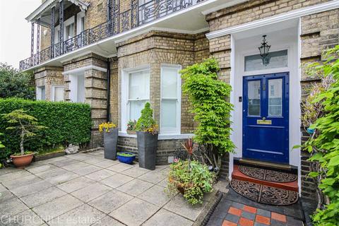 4 bedroom terraced house for sale - High Road, South Woodford