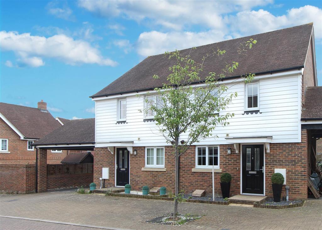 Kempe Road, Lindfield 2 bed semidetached house £1,325 pcm (£306 pw)