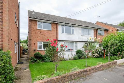 9 Valley Close, Loughton, IG10 3AB