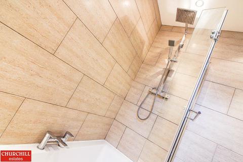26 The Cedars, Buckhurst Hill, IG9 5TS