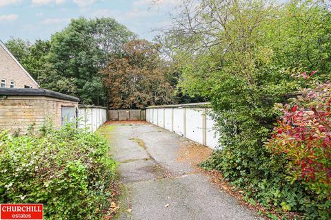 26 The Cedars, Buckhurst Hill, IG9 5TS
