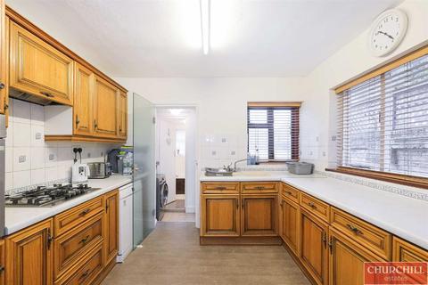 92 Manor Road, Leyton, London, E10 7HN