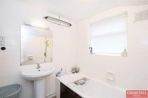 92 Manor Road, Leyton, London, E10 7HN