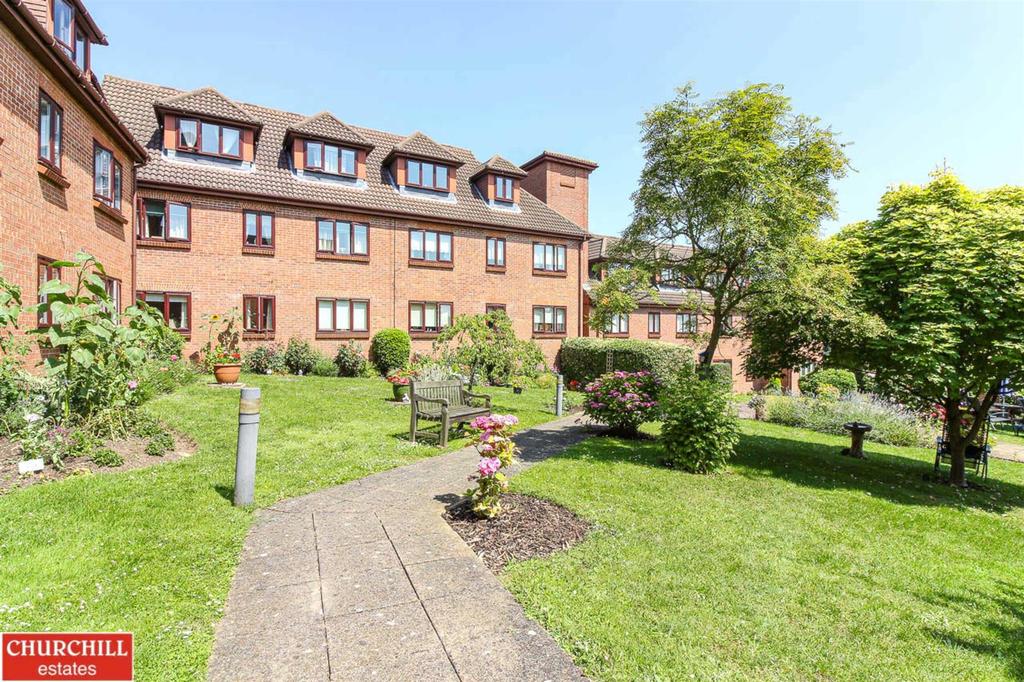 Regency Lodge, Buckhurst Hill 2 bed retirement property £290,000