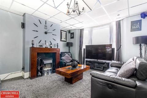 80 Richmond Road, Leytonstone, London, E11 4BU