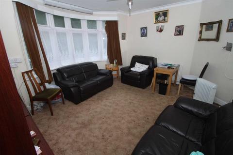 24 Forest Glade, Chingford, London, E4 9RH