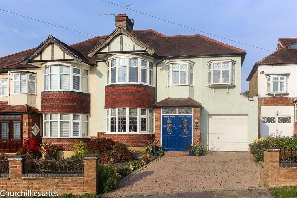 Forest Edge, Buckhurst Hill 3 bed semidetached house £875,000
