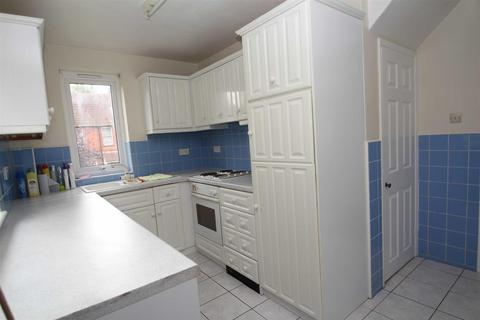 2, Waikato Lodge Russell Road, Buckhurst Hill, IG9 5QH