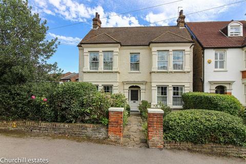 119 Queens Road, Loughton, IG10 1RR