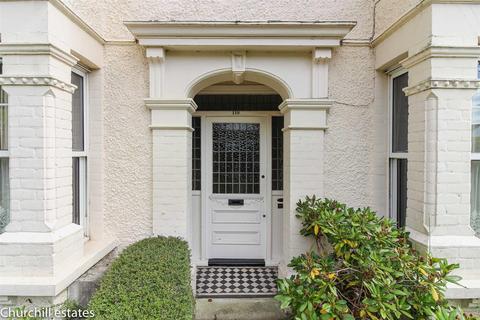 119 Queens Road, Loughton, IG10 1RR