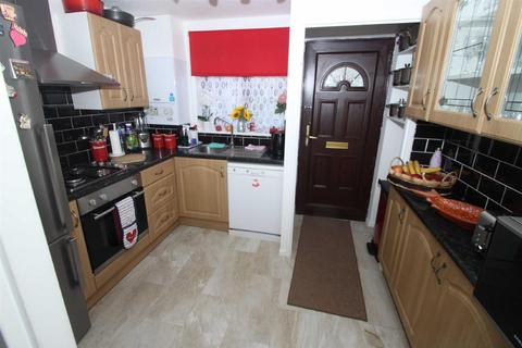 69 Mapleton Road, London, E4 6XJ
