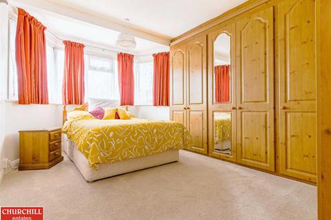 129 Elmcroft Avenue, London, E11 2BS