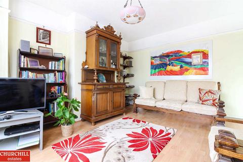 129 Elmcroft Avenue, London, E11 2BS