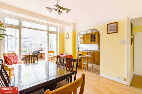 129 Elmcroft Avenue, London, E11 2BS