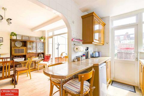 129 Elmcroft Avenue, London, E11 2BS