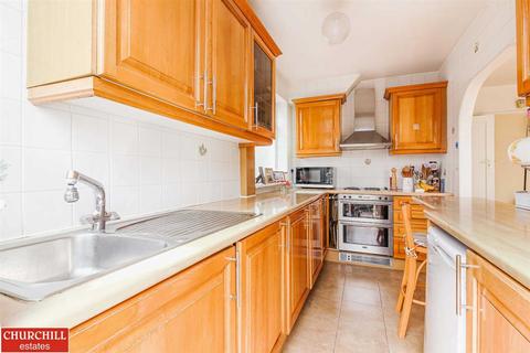 129 Elmcroft Avenue, London, E11 2BS