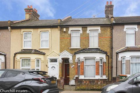 35 Hollington Road, London, E6 3QN