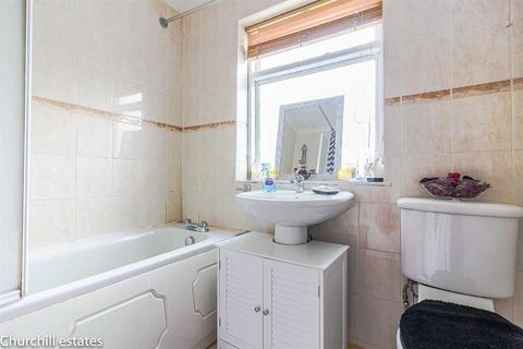 35 Hollington Road, London, E6 3QN