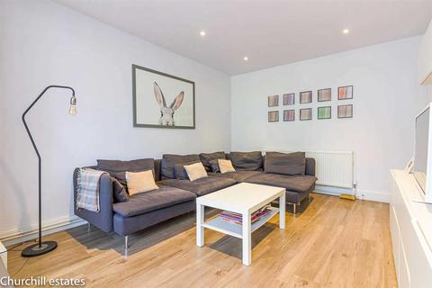 72 Queens Road, Loughton, IG10 1RS