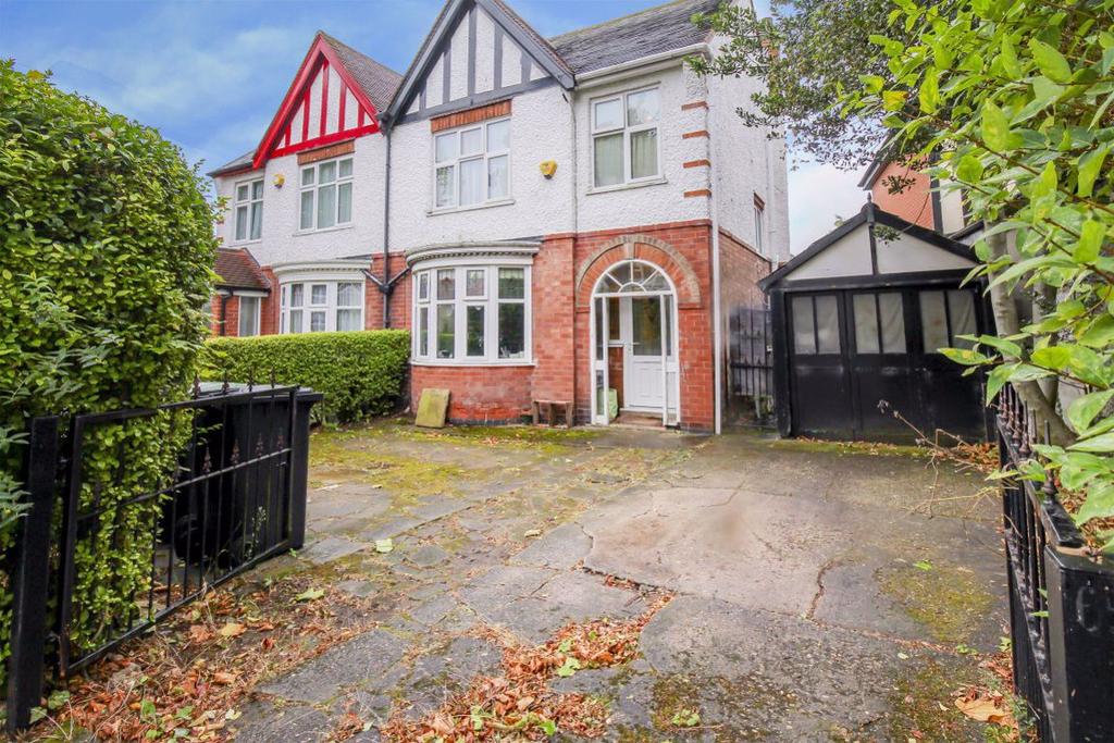 Clifford Avenue, Beeston, Nottingham, NG9 2PX 3 bed semidetached house