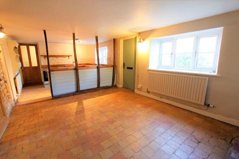 61 Glen Road, Castle Bytham, Grantham, NG33 4RJ