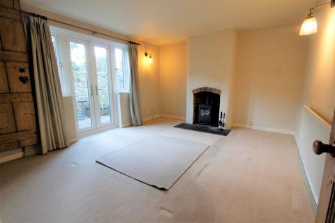 61 Glen Road, Castle Bytham, Grantham, NG33 4RJ