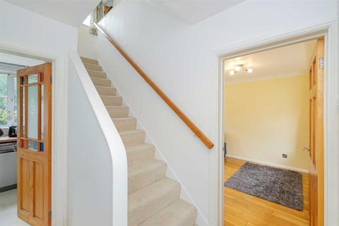 66 Brading Crescent, London, E11 3RR