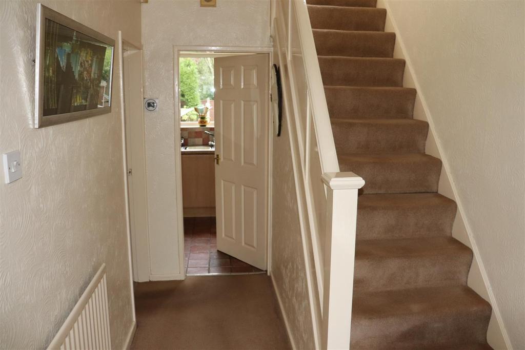 Whitehouse Way, Aldridge 3 bed semidetached house £299,950