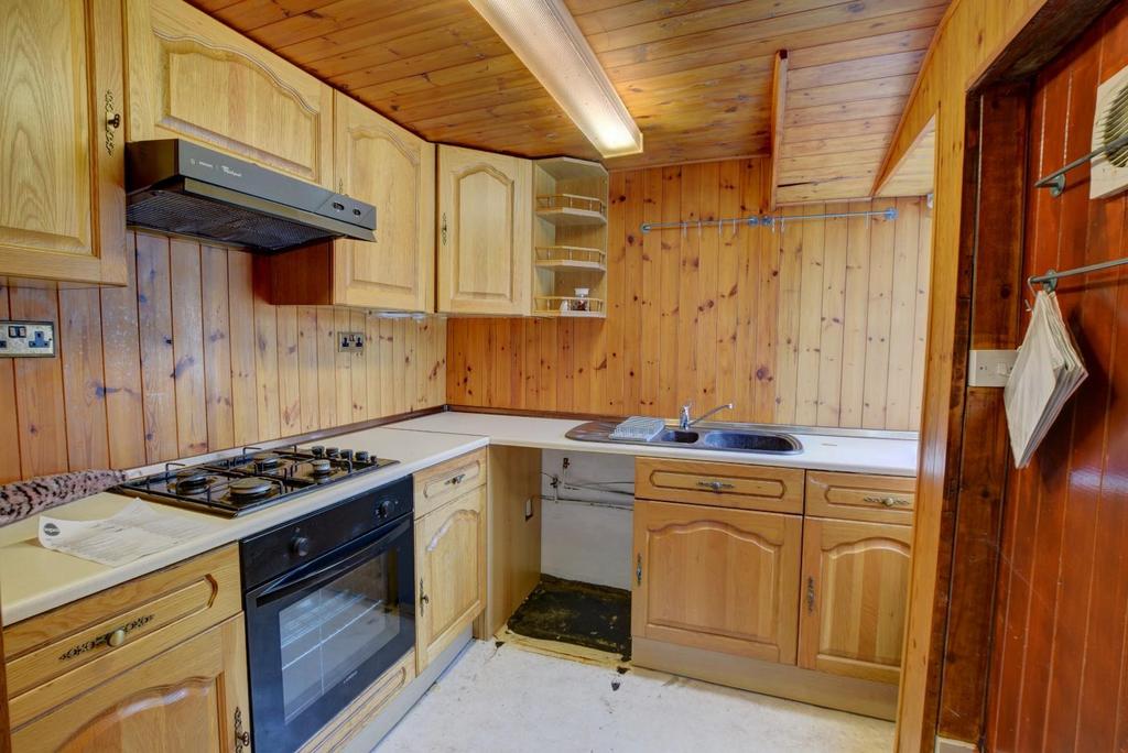 Talbot Street Briercliffe 3 bed terraced house £525 pcm (£121 pw)