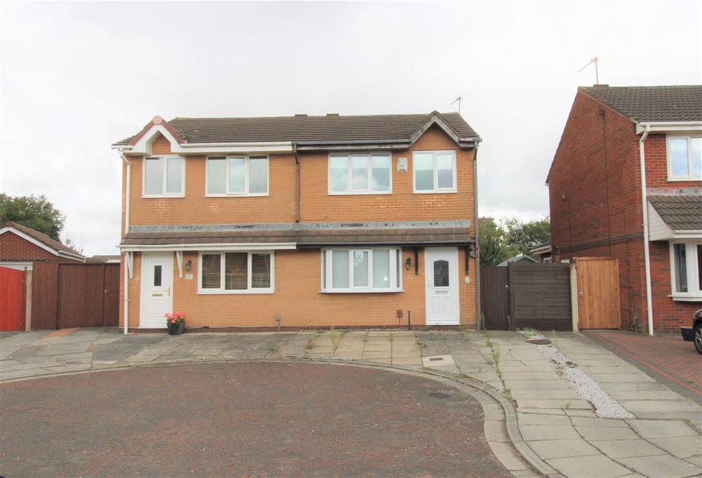 Whitefield Close, Hightown, Liverpool 3 bed semidetached house £900