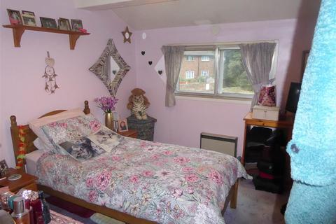 73 Cranston Close, Hounslow, TW3 3DQ