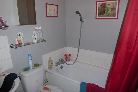 73 Cranston Close, Hounslow, TW3 3DQ