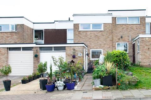 6 Chestnut Close, Orpington, BR6 6LP