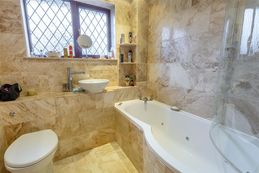 Bathroom (1)-HDR copy.jpg