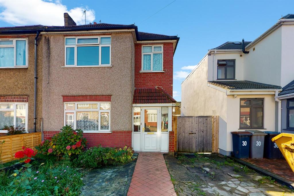 Lewis Crescent, Neasden 3 bed end of terrace house £550,000