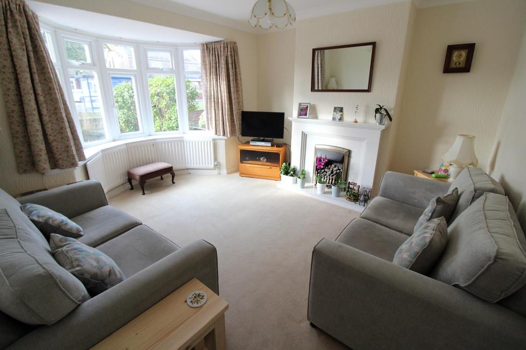 Broadway, Blyth 3 bed semidetached house £175,000