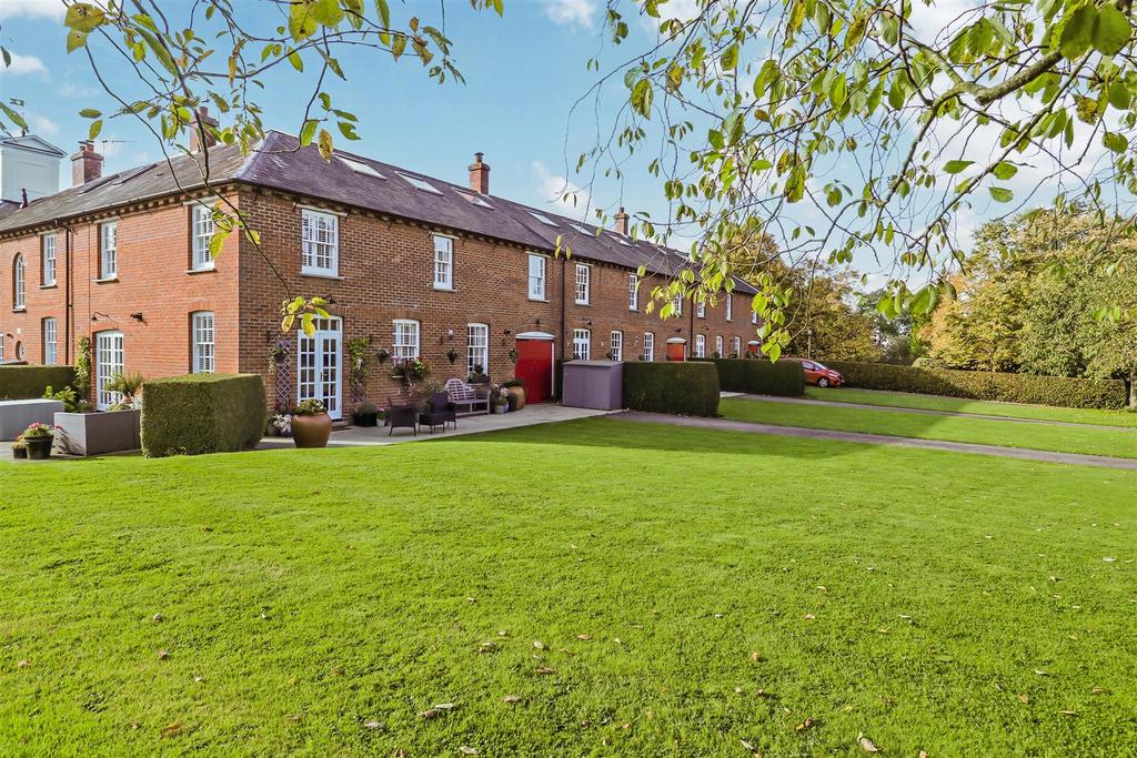 Hatfield Heath Road, Sawbridgeworth 5 bed house £890,000