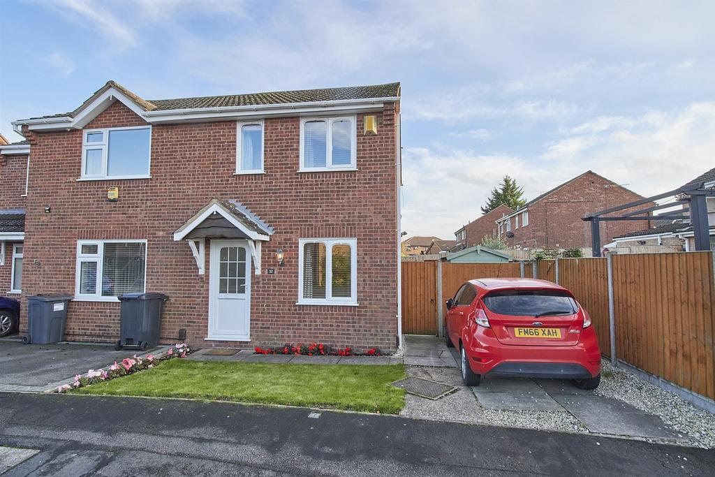 Severn Avenue, Hinckley 2 bed semidetached house £190,000