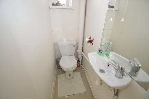 3 bedroom terraced house to rent, Humber Way, Langley, Slough, SL3