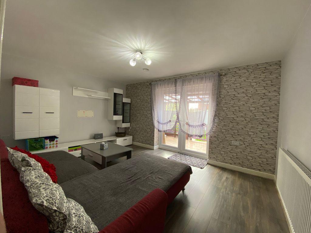 Mulberry Gardens, Goole DN14 5DG 3 bed semidetached house £170,000