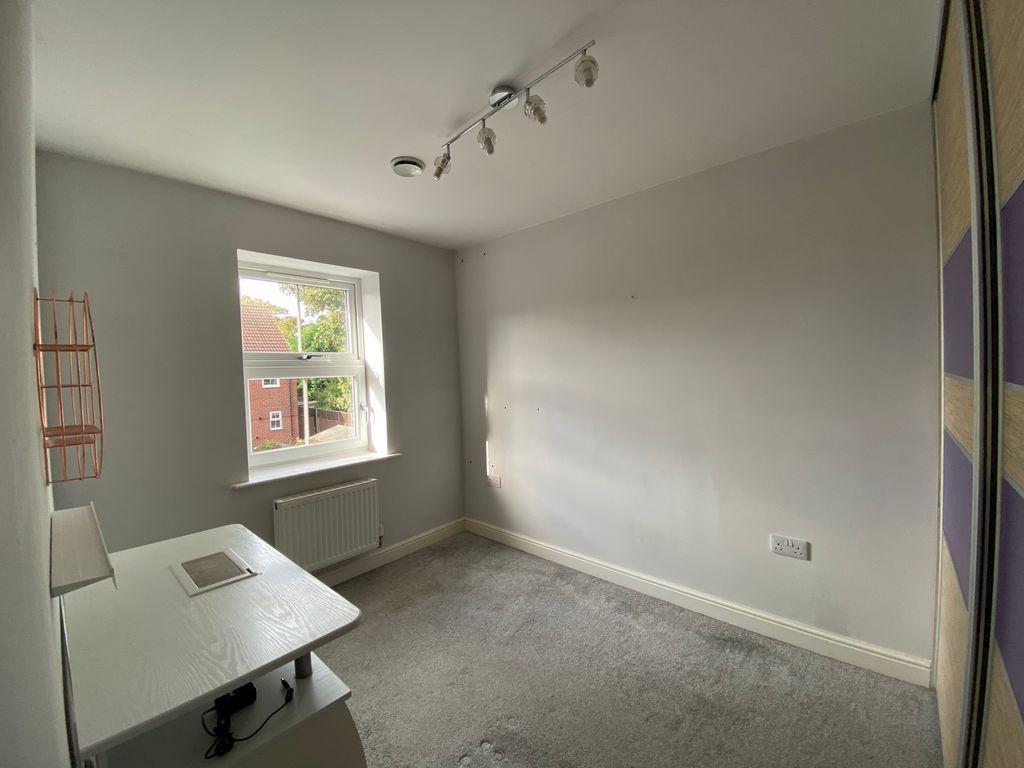 Bedroom 2 (Double)