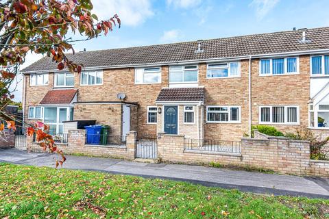28 Bishopdale, Bracknell, RG12 7RY