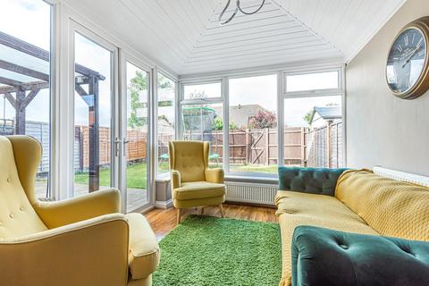 28 Bishopdale, Bracknell, RG12 7RY