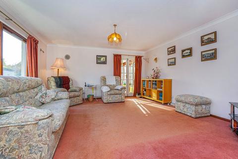 8 Galloway Crescent, Crieff, PH7 4LG